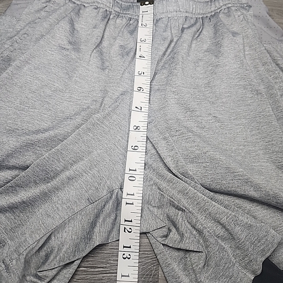 Spyder ProWeb Active 2 in 1 Quick-Dry Stretch Athletic Shorts M Breathable - Picture 8 of 10